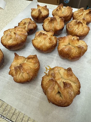 kouign-amann-probably-the-proudest-ive-ever-been-of-a-bake-v0-85riw6w4brfe1